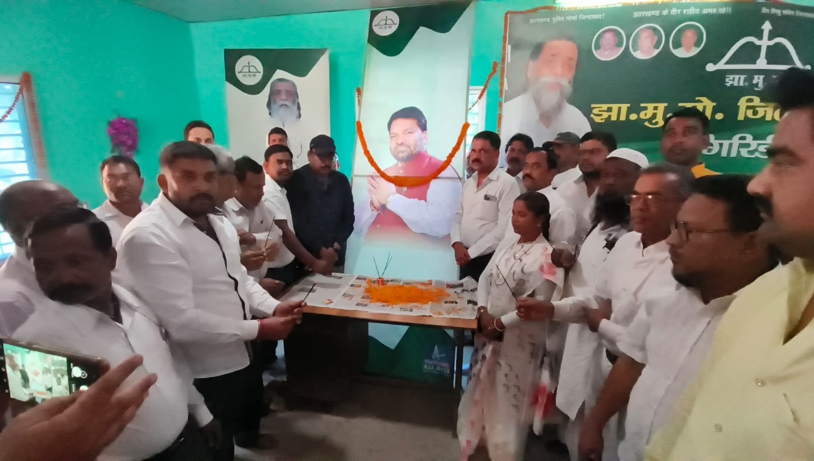 झारखंड के तमाम जिलों में याद किये जा रहे हैं जगरनाथ ‘दा’, सभी दल के नेता दे रहे श्रद्धांजलि