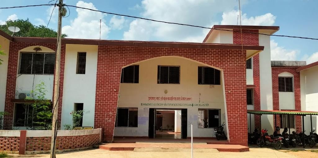 देवघर : सरकारी बाबुओं की मेहरबानी से मृत लोगों को भी मिल रहा पेंशन का लाभ, सारठ में बड़ी लापरवाही का खुलासा