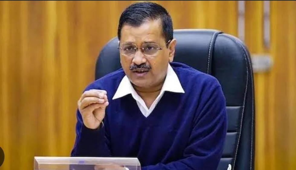 देश में फिर छिड़ी डिग्री की जंग, उपराज्यपाल ने सीएम अरविंद को कहा घमंडी