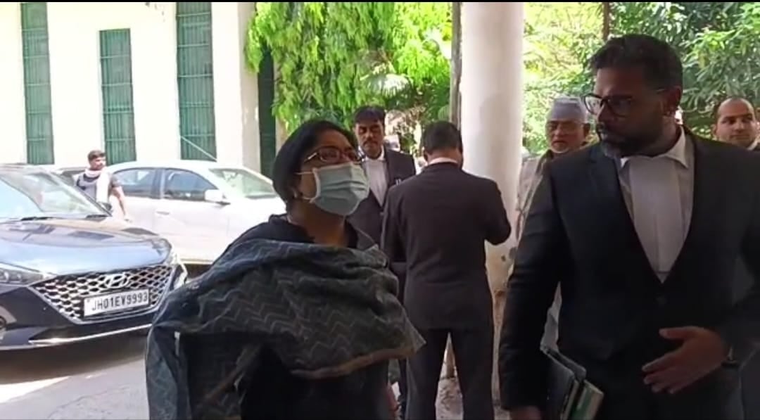 सरेंडर के बाद निलंबित IAS पूजा सिंघल भेजी गईं जेल,पूरा मामला जानिए