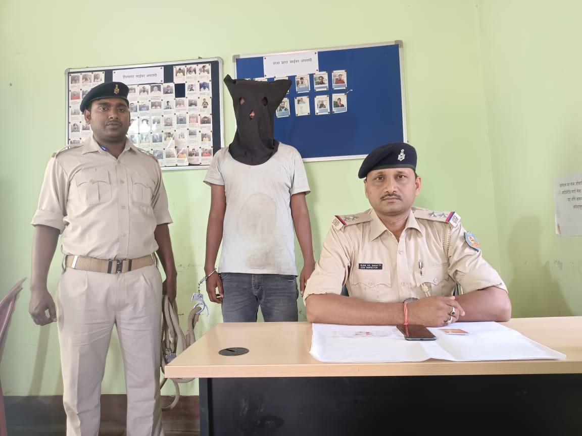 देवघर में एक साइबर अपराधी गिरफ्तार, 6 फर्जी सिम और एक एटीएम बरामद