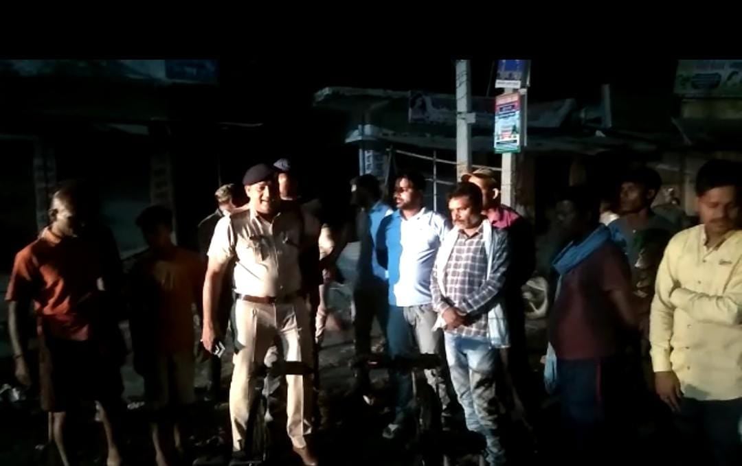 बिहार में क्राइम आउट ऑफ कंट्रोल, घर में घुसकर दलित नेता की हत्या,पुलिस छावनी में तब्दील हुआ इलाका