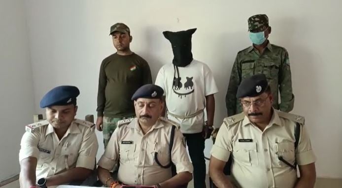 दुमका : फाइनेंस कर्मी से लूट मामले का उद्भेदन, एक गिरफ्तार, भेजा गया जेल