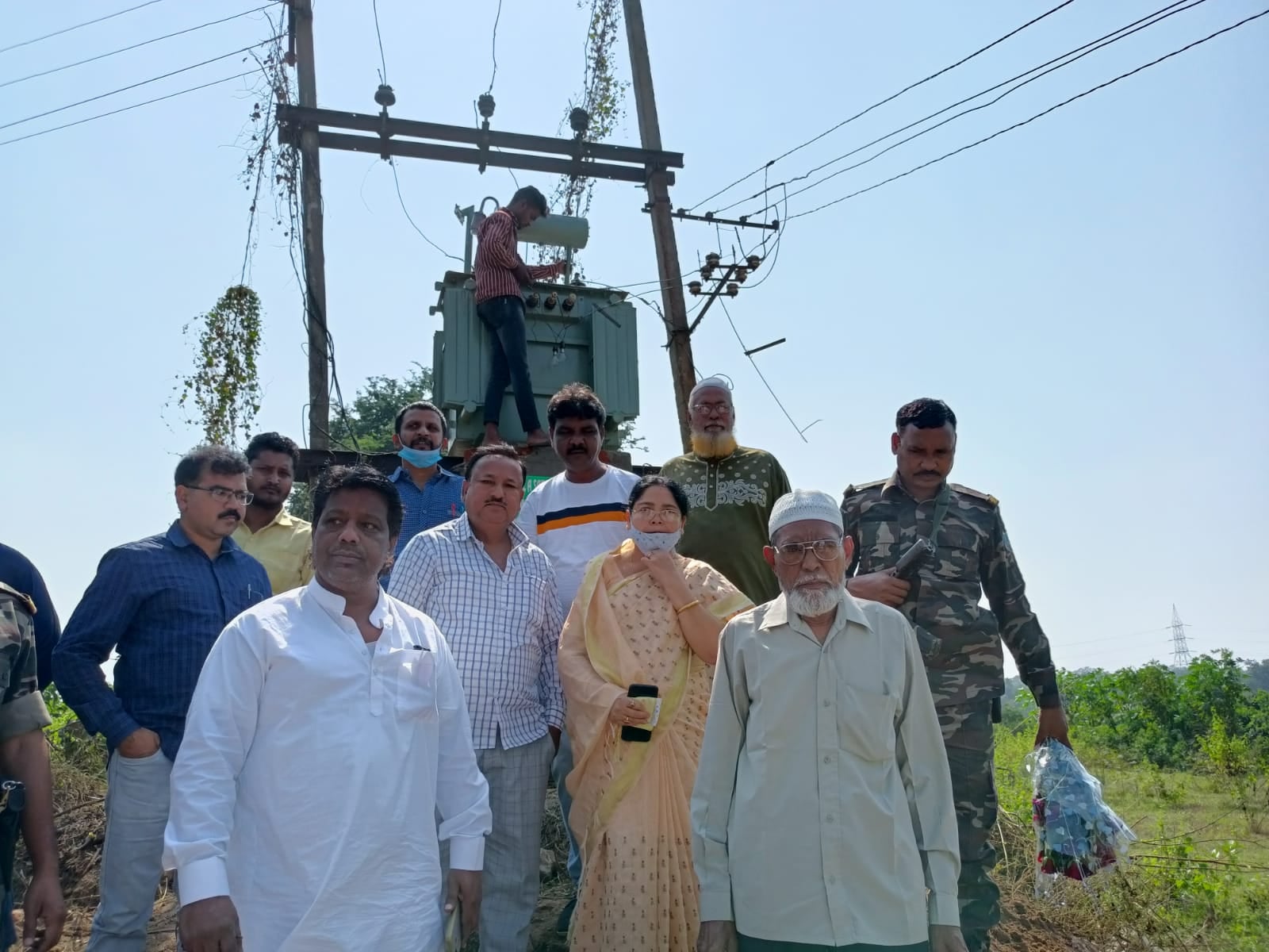 कपाली व कुरली में लगाए गए दो नए ट्रांसफार्मर, स्थानीय ने ली राहत की सांस