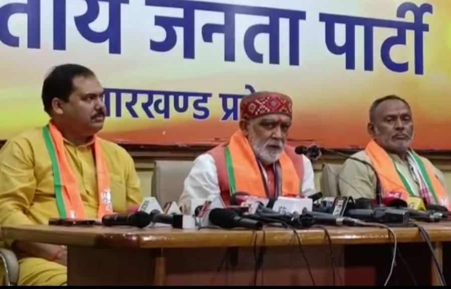 अतीक अहमद और अशरफ की पुलिस अभिरक्षा में हत्या , केंद्रीय मंत्री अश्विनी चौबे ने कहा 'जैसी करनी, वैसी भरनी'