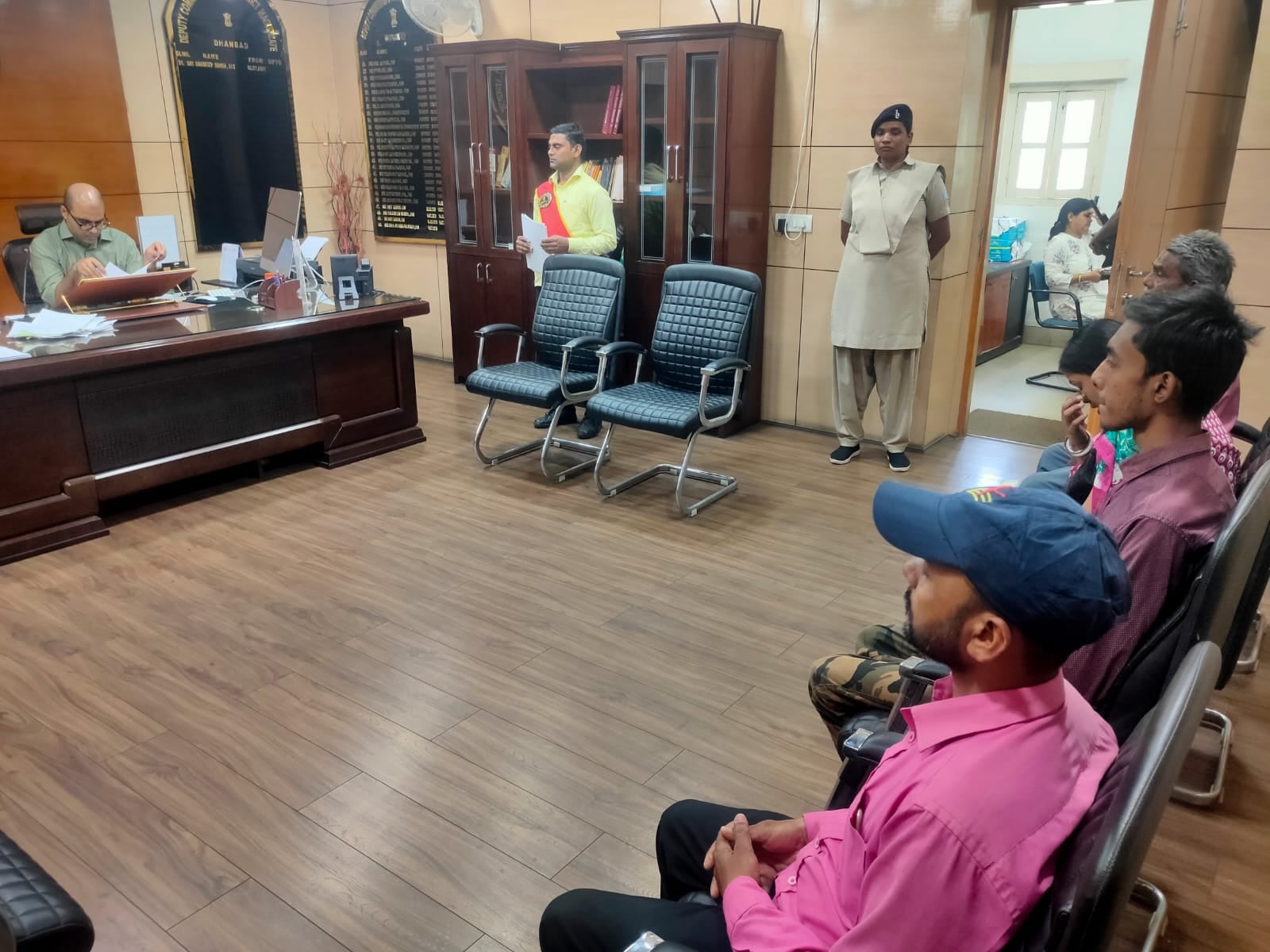 थाने का यह हाल, फिर कौन देगा महिला सफाईकर्मी को न्याय, जानिए पुलिस का स्याह चेहरा