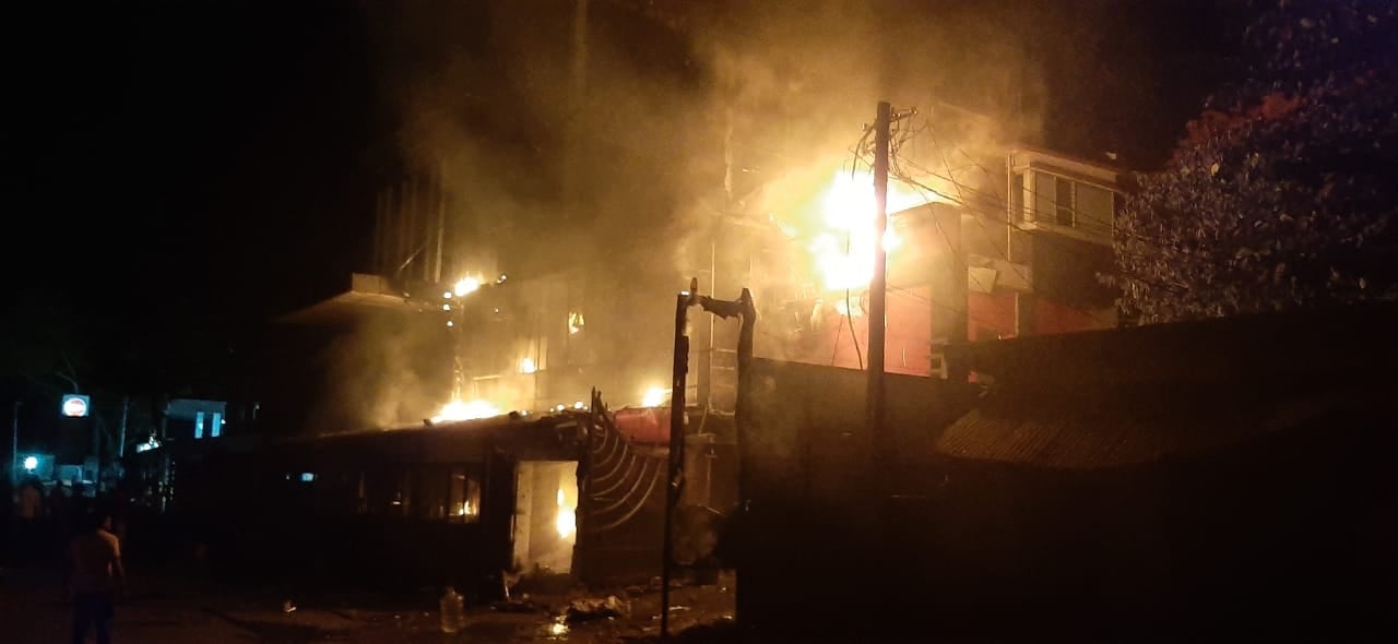 गनीमत रही कि तोपचांची होटल की आग पेट्रोल पंप तक नहीं पहुंची, बच गया इलाका,जानिए डिटेल्स