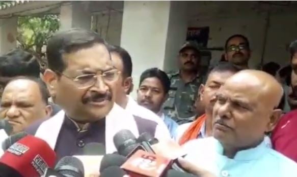 सचिवालय घेराव मामला: धुर्वा थाना पहुंचे भाजपा के नेता, प्रदेश अध्यक्ष ने कहा फर्जी मुकदमा कर डराने का काम कर रही सरकार