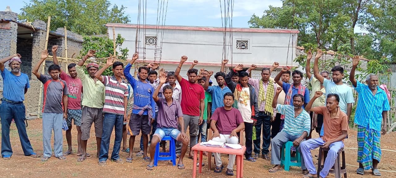 चाईबासा: A.C.C  सीमेंट कारखाना के मूल रैयतों की पीड़ा,  जमीन के साथ छीनी गयी आजीविका, सीएम हेमंत से न्याय की गुहार