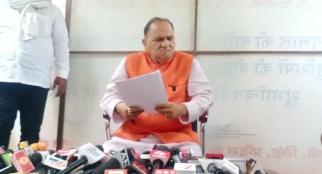 बन्ना बुप्ता के बाद अब सीपी सिंह के पास आया अश्लील कॉल, दर्ज कराया FIR, जानिए क्या है मामला