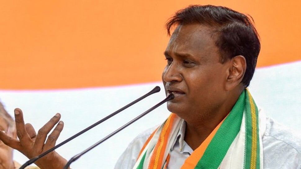 'जो मोदी भक्त होगा मारा जाएगा' जानिए किस कांग्रेसी नेता ने धमकाया