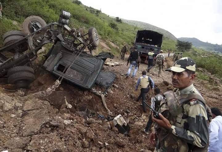BREAKING: छत्तीसगढ़ में नक्सलियों ने बोला हमला, IED ब्लास्ट में 11 जवान शहीद