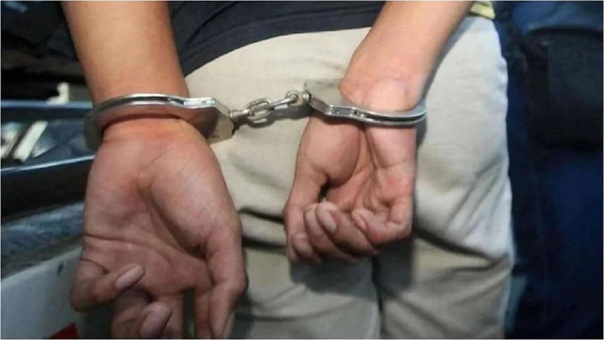 ऑटो से कैदी को ले जाया जा रहा था कोर्ट, मौका देख पुलिस के गिरफ्त से भागे आरोपी, पुलिस पर उठ रहे सवाल