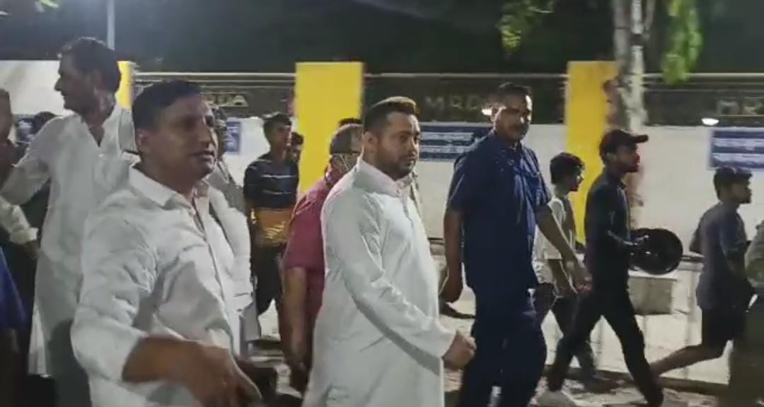 डिप्टी सीएम तेजस्वी यादव अचानक क्यों पहुंचे एसकेएमसीएच, मचा हड़कंप