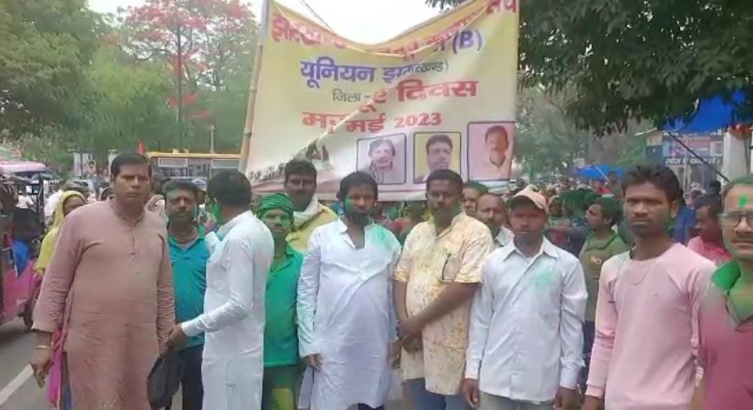 मजदूरों का झलका दर्द, सरकार पर सौतेला व्यवहार का आरोप, आंदोलन की चेतावनी