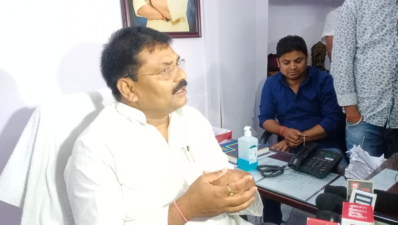 नहीं बुझ रही रामनवमी हिंसा की आग, उमेश कुशवाहा ने बीजेपी पर लगाया विवाद सुलगाने का आरोप