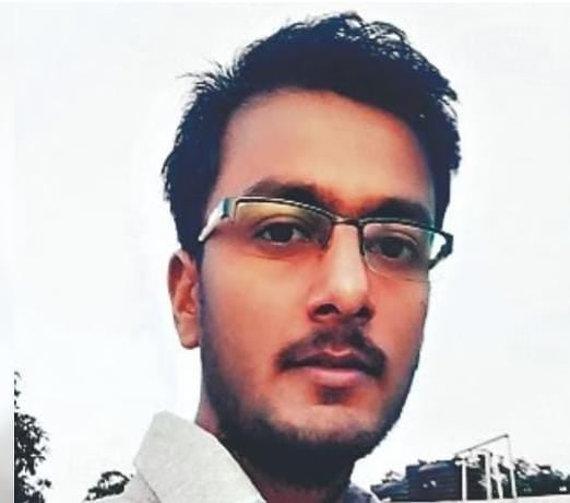 झारखंड के लाल का कमाल, चतरा से मल्टीनेशनल कंपनी का सफर किया पूरा, जानें रोशन के संघर्ष से सफलता तक की पूरी कहानी