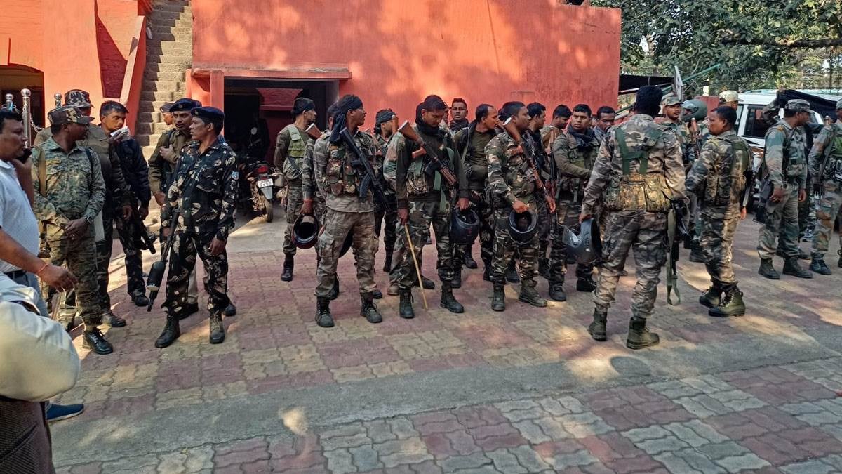 कोयलांचल के अवैध धंधेबाजों की हिम्मत तो देखिए,जानिए कैसे रेडिंग टीम को आगे बढ़ने नहीं दिया