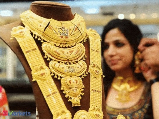शादियों में खरीदना है सबसे सस्ता सोना, तो इस जगह से करें खरीदारी