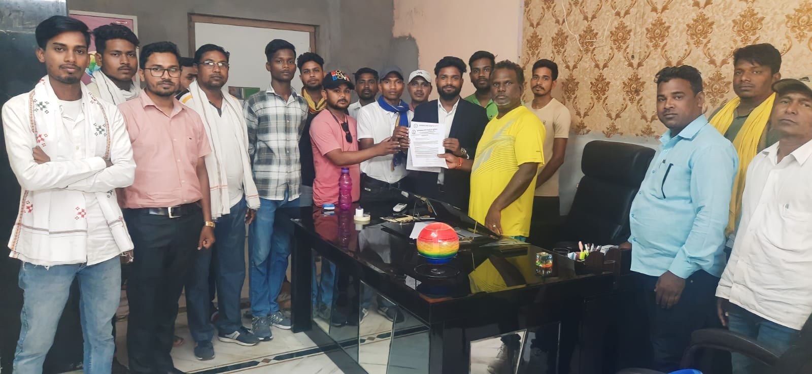 सूबे की सत्ता रूढ़ दल झामुमो में टूट! 1932 के मुद्दे पर दर्जनों विधायक अपनी ही सरकार को दिखा रहे तेवर