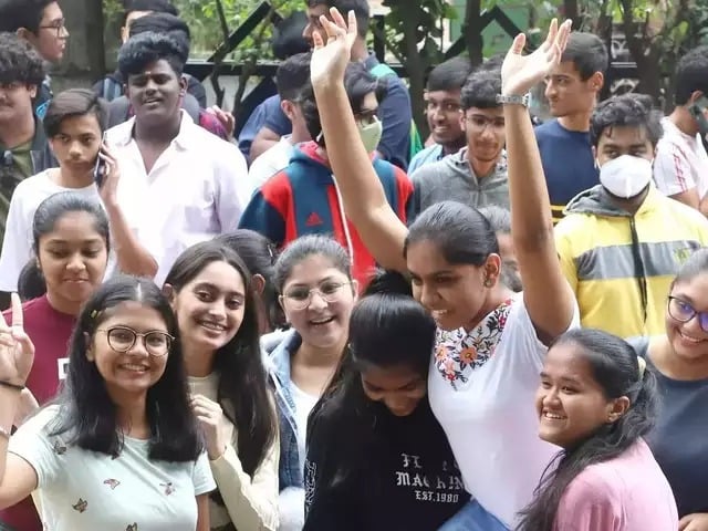 ICSE RESULTS: इस साल के रिजल्ट में क्या है खास, जानिए इस रिपोर्ट में