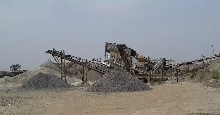 साहिबगंज के बाद अब दुमका में शुरु हुआ अवैध पत्थर का खेल,  ट्रेनों में भर-भर कर दूसरे राज्यों में की जा रही है अवैध सप्लाई