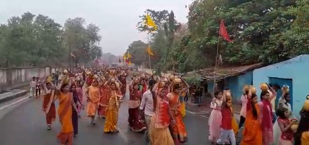 देवघर: नौ दिवसीय शिव शक्ति महायज्ञ मेला की शुरुआत, भव्य कलश यात्रा में उमड़ी भीड़