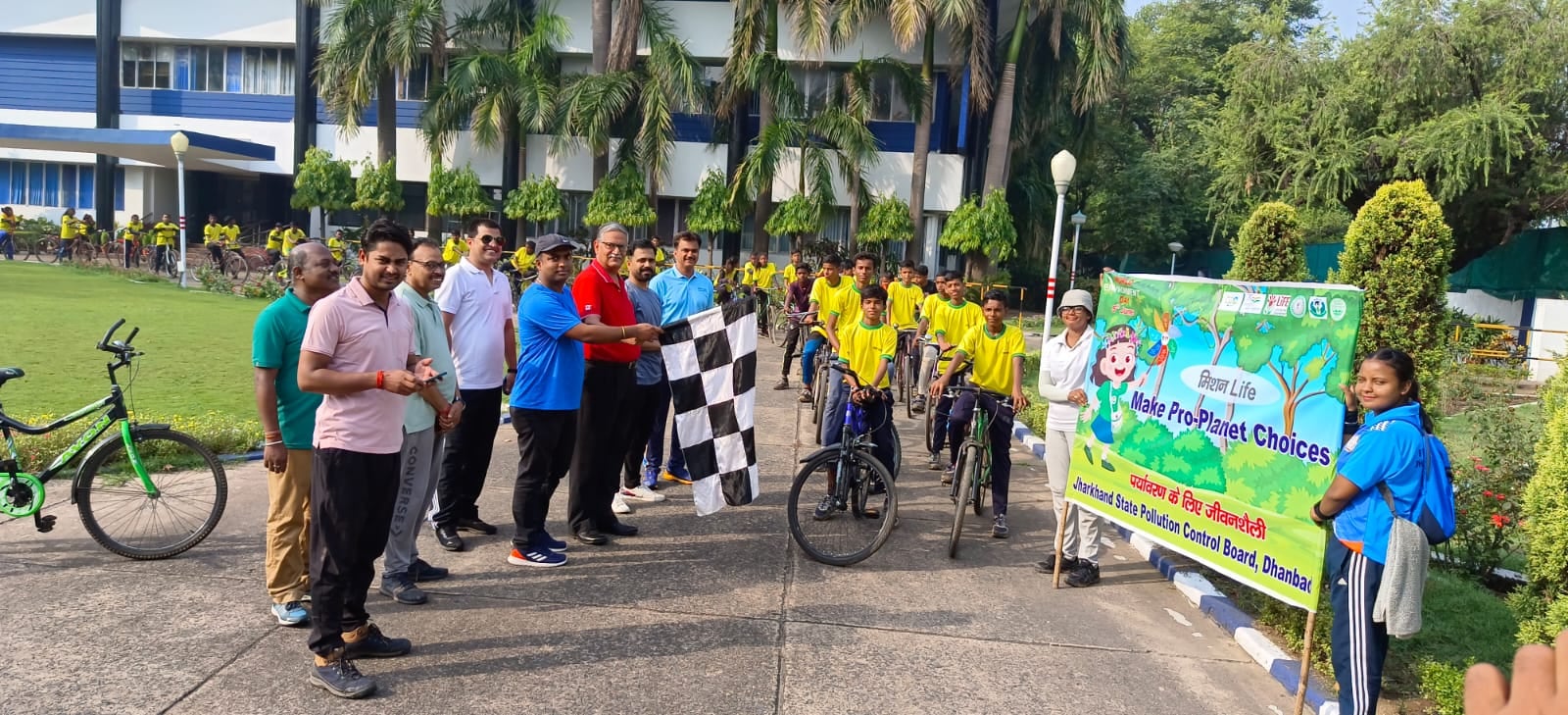 अच्छी जीवन शैली अपनाने के लिए निकली साइकिल रैली, लोगों को दिए गया संदेश