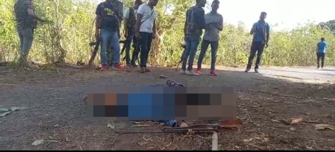 शराब और मुर्गा की लत के चलते राजेश उरांव बना नक्सली, एनकाउंटर में मारे जाने के बाद घरवालों का शव लेने से इंकार