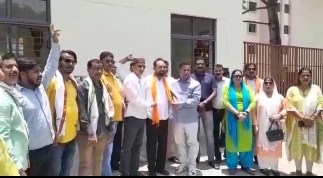 मोदी सरकार के 9 साल होने पर विकास तीर्थ यात्रा, सांसद विद्युत बरन ने कहा - 'मोदीजी ने किया देश का चौतरफा विकास'