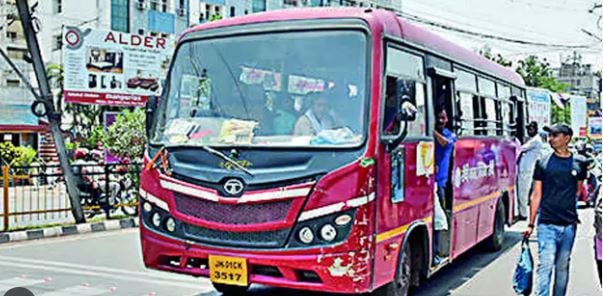 बालासोर ट्रेन हादसा: यात्रियों से मनमाना किराया वसूल रहे बस मालिक,  सख्त कार्रवाई करने के मूड में STA