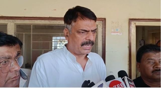 लोहरदगा पहुंचे कांग्रेस प्रदेश अध्यक्ष राजेश ठाकुर और बंधु तिर्की, ओडिशा में हुए दुर्धटना पर जताया  दुख