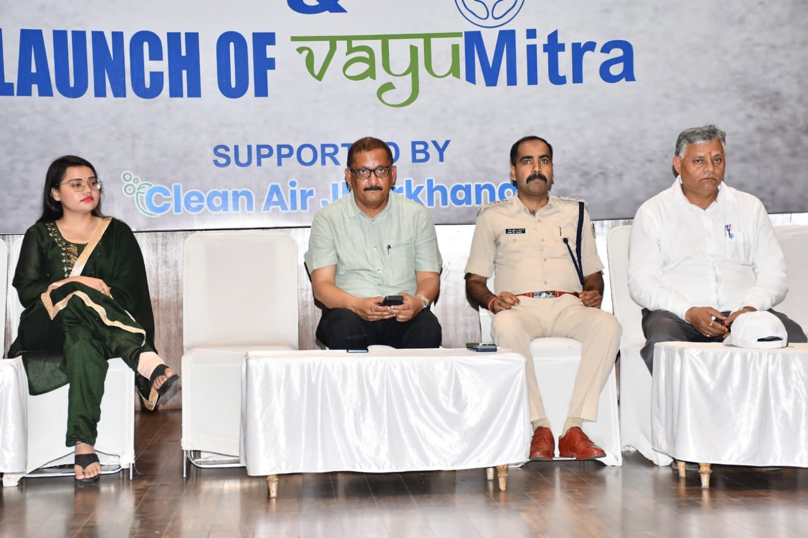 गर्व! धनबाद की बेटी शाम्भवी सिंह बनीं नगर निगम की ब्रांड एंबेसडर, स्वच्छता के प्रति लोगों को करेंगी जागरूक