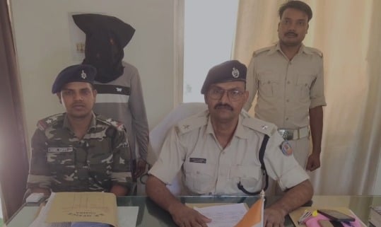 चतरा : आईएससी कंस्ट्रक्शन कंपनी में आगजनी और गोलीबारी मामले में पुलिस को मिली सफलता, एक और उग्रवादी गिरफ्तार