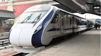 इस दिन से शुरू होगा वंदे भारत ट्रेन का ट्रायल रन, ट्रेन के फीचर्स और सुविधाओं को जानिए...