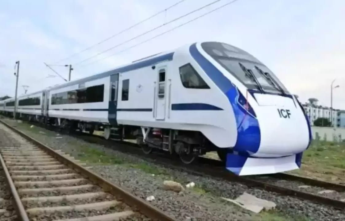 धनबाद रेल मंडल ने वंदे भारत ट्रेन के ट्रायल रन को स्थगित करने को क्यों कहा, जानिए वजह