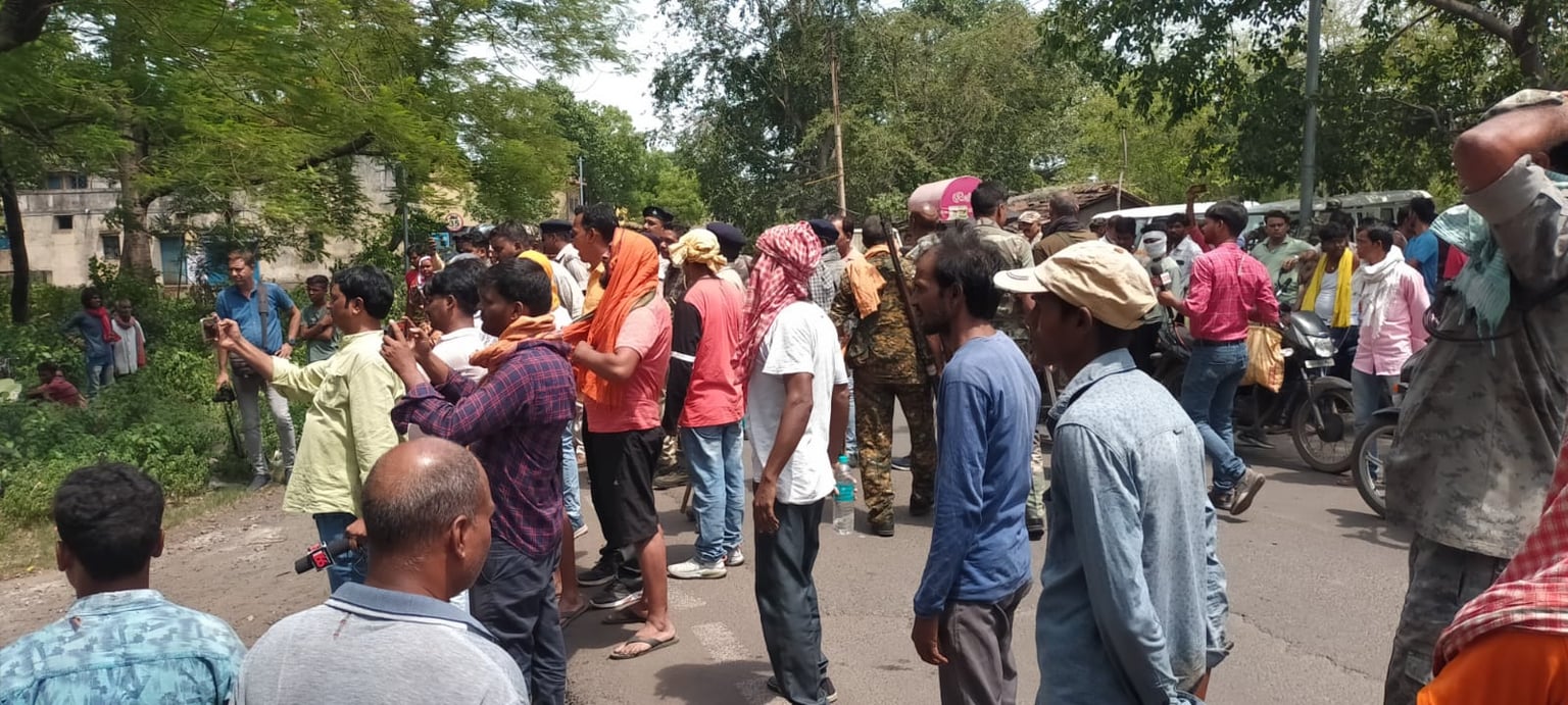 धनबाद में अवैध खनन में मौत: सवालों के घेरे में सरकारी एजेंसियां, बिना पोस्टमार्टम दाह संस्कार कैसे