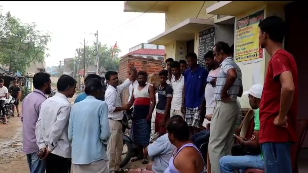 DHANBAD: पत्नी गई थी मायके और पति की हो गई संदेहास्पद मौत,जानिए डिटेल्स