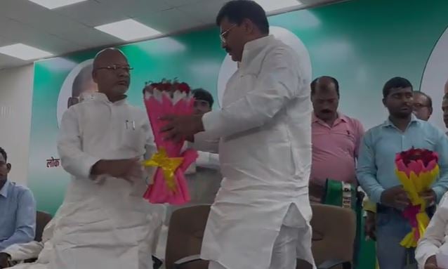 मंत्री पद की शपथ के बाद प्रदेश कार्यालय पहुंचे रत्नेश, कहा -'नीतीश जी ने दबे-कुचले लोगों को हमेशा आगे बढ़ाया'