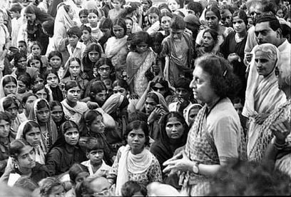 TNP SPECIAL-आ रहा  25 जून,1975 में इसी  दिन लगी थी इमर्जेन्सी ,जानिए इस दिन को कौन कैसे भंजाने को है तैयार