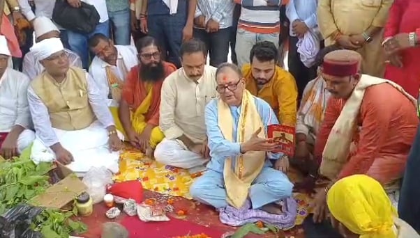 पूर्वी चंपारण में  राम मंदिर का निर्माण शुरु, आचार्य किशोर कुणाल की देख-रेख में हुआ शुभारंभ