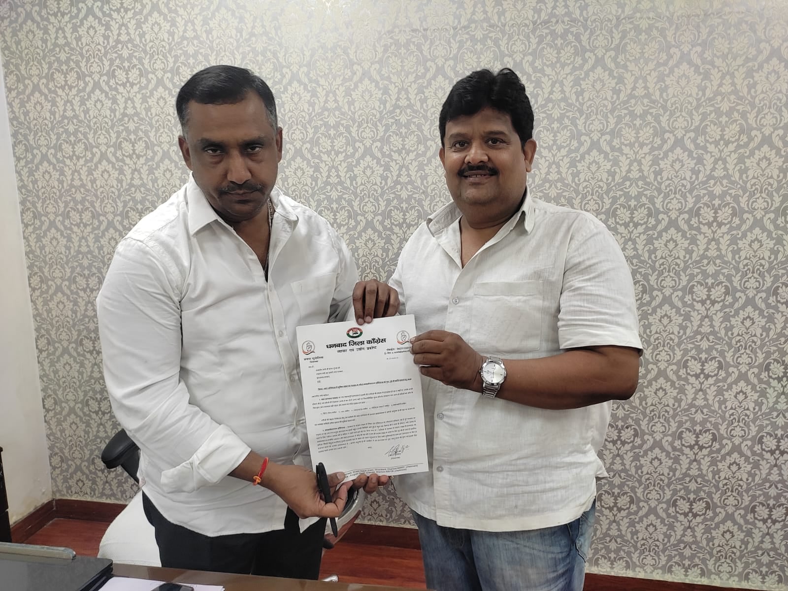 झारखंड सरकार धनबाद के द्वार आकर देखे कि आपके अस्पतालों का  हाल क्या है