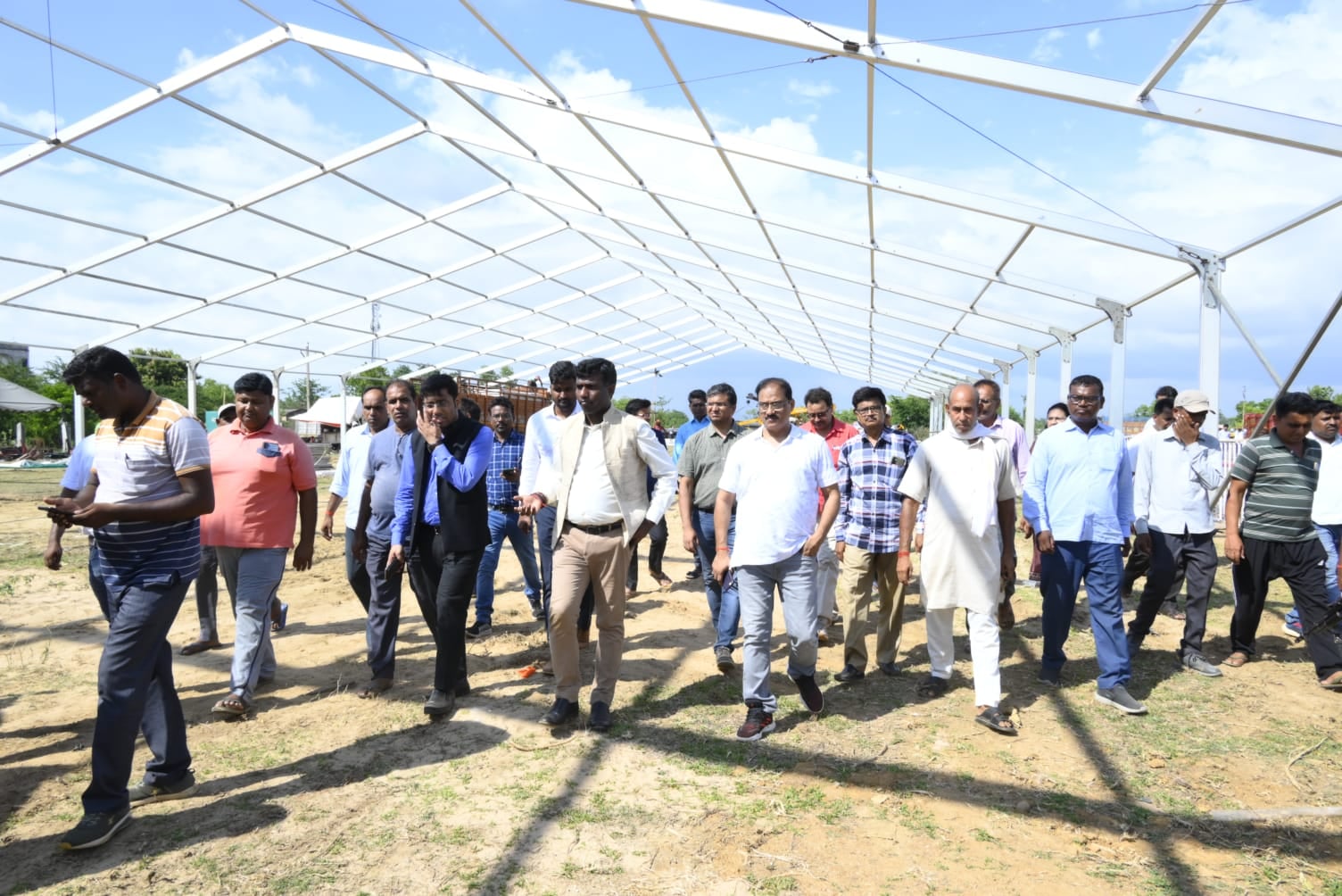 आखिर क्यों इस महत्वपूर्ण योजना की आधारशिला रखने के लिए सीएम के समक्ष इन जनप्रतिनिधियों के बीच होगा शक्ति प्रदर्शन,पढ़िए पूरी खबर