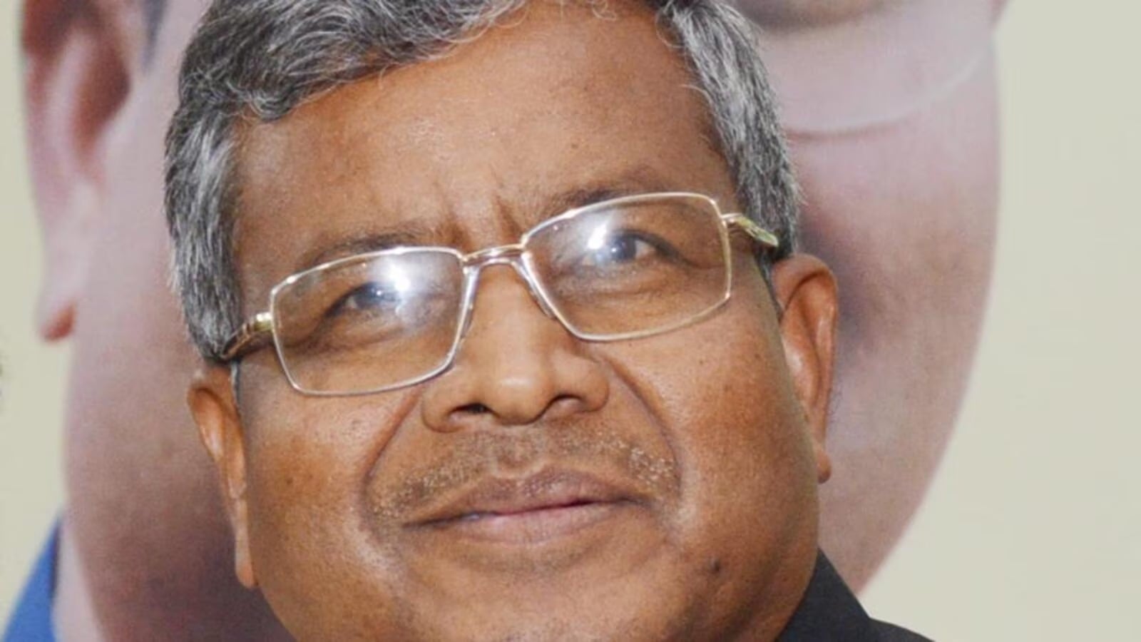 झारखंड  भाजपा में बदलाव से किसी का टूट सकता है "वनवास" तो किसी को मिल सकता है "वनवास", कैसे- पढ़िए इस रिपोर्ट में