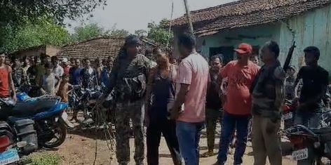 कलयुगी बेटे ने सब्बल घोंपकर की मां की निर्मम हत्या, जानें क्या है हत्या की वजह