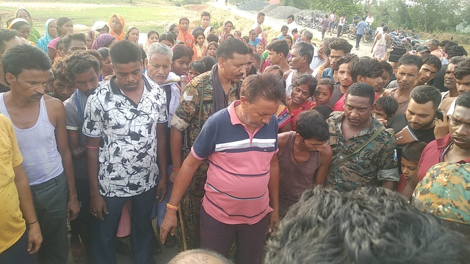 धनबाद के पूर्वी टुंडी में वनवासी कल्याण केंद्र के जिला प्रमुख पर हमला,सात गोलियां मार की गई हत्या