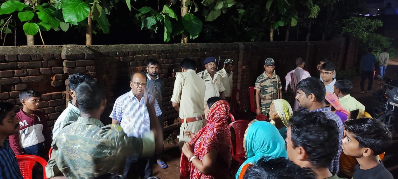 घरवाले नाबालिग बेटी की करवा रहे थे शादी, अचानक धमक पड़े अधिकारी, रुकवाया विवाह