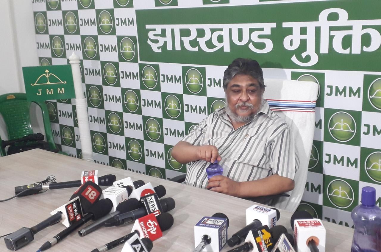 बाबूलाल मरांडी के ताजपोशी पर झामुमो का तंज- कहा मोरहाबादी में बनवा देंगे कुतुब मीनार