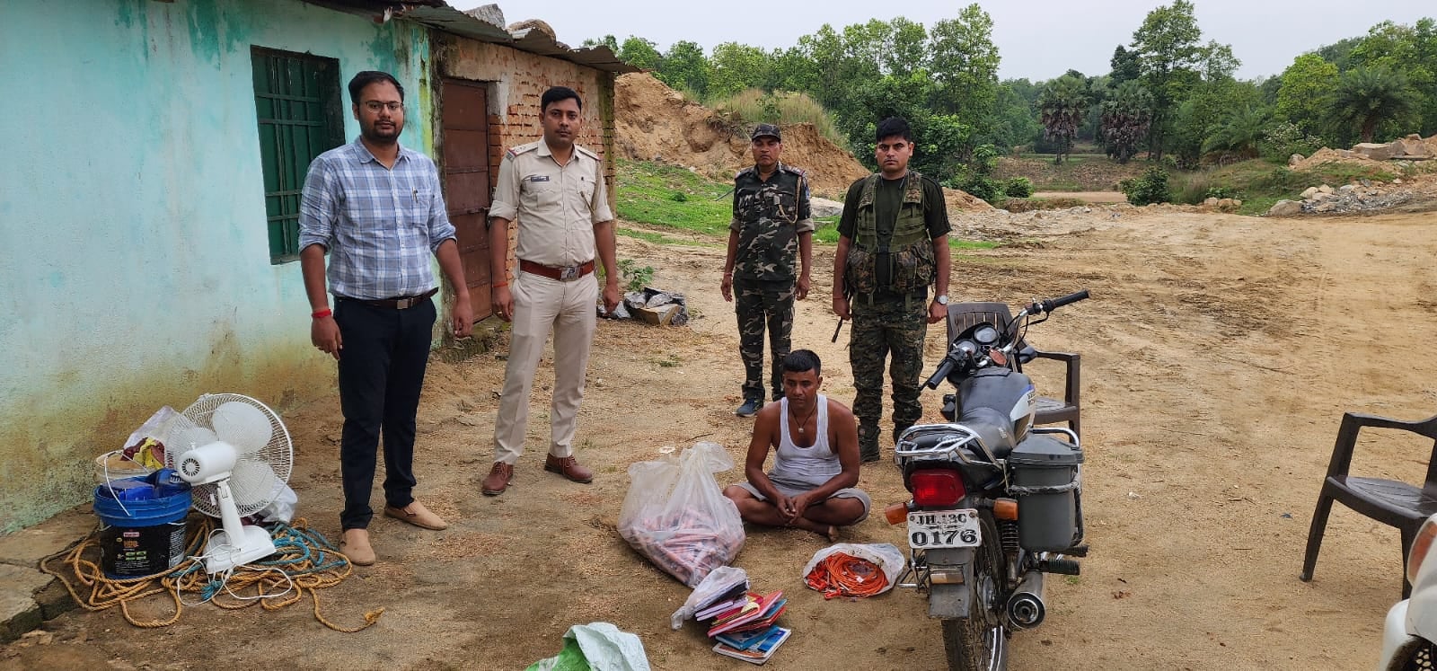 गिरिडीह में खनन के लिए अवैध विष्फोटक का हो रहा था इस्तेमाल , पुलिस ने चार लोगों पर दर्ज किया केस, एक गिरफ्तार