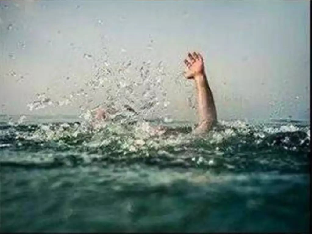 सेल्फी के चक्कर में आईआईटी आई एस एम के छात्र की गई जान, जानिए कैसे हुआ हादसा